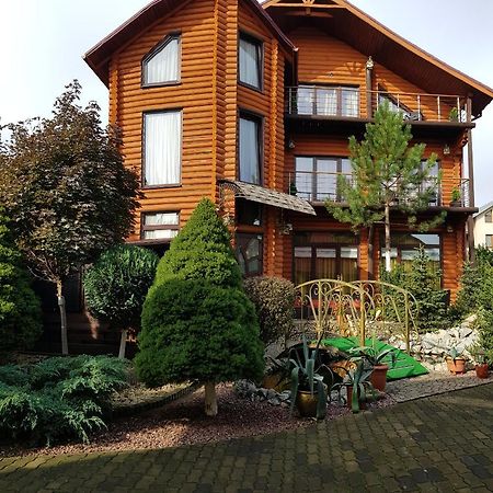 Luxury Villa With Pool And Sauna Tsjernivsi Buitenkant foto