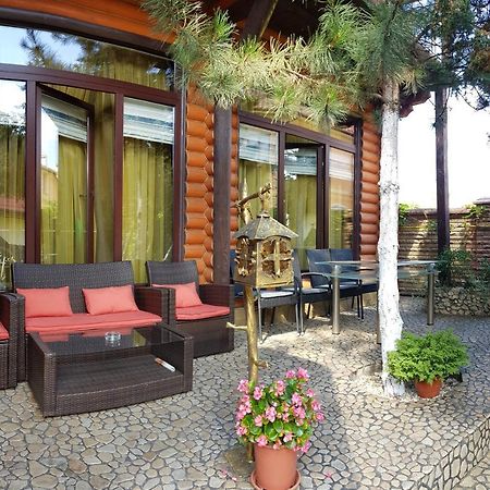 Luxury Villa With Pool And Sauna Tsjernivsi Buitenkant foto