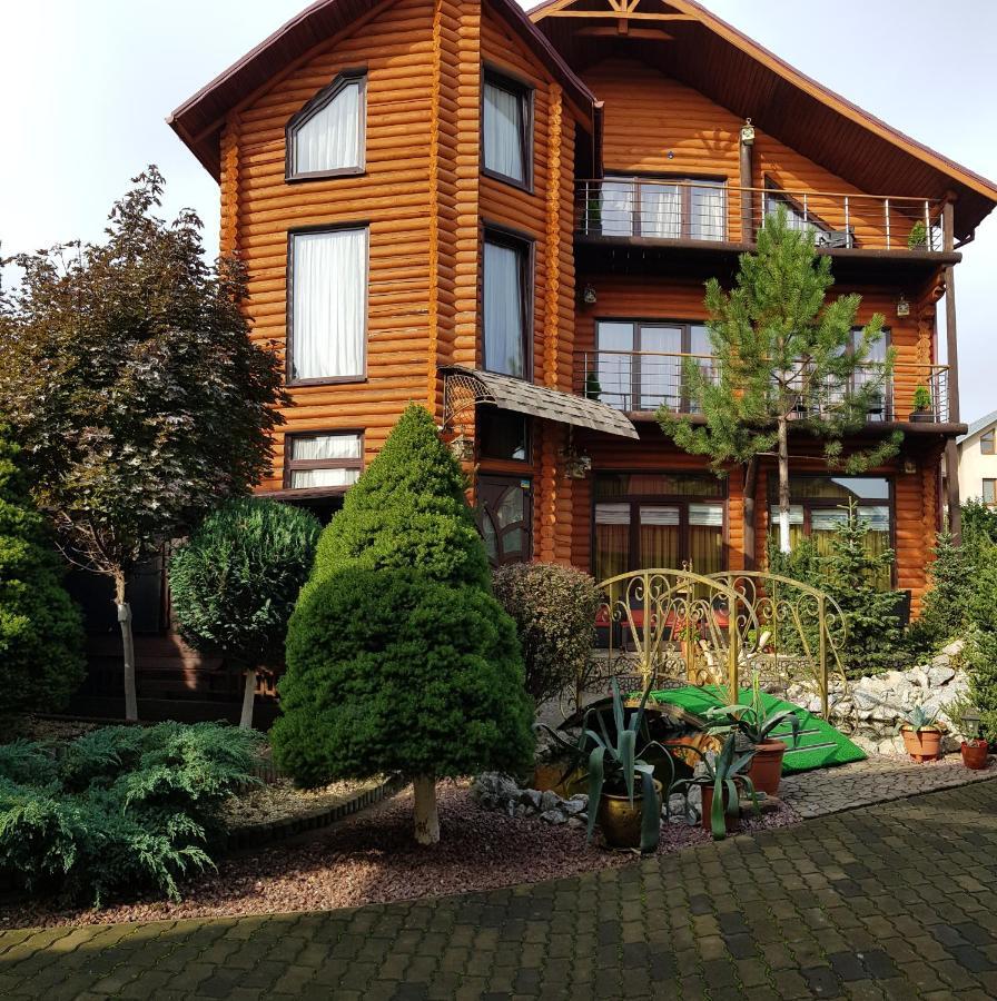 Luxury Villa With Pool And Sauna Tsjernivsi Buitenkant foto