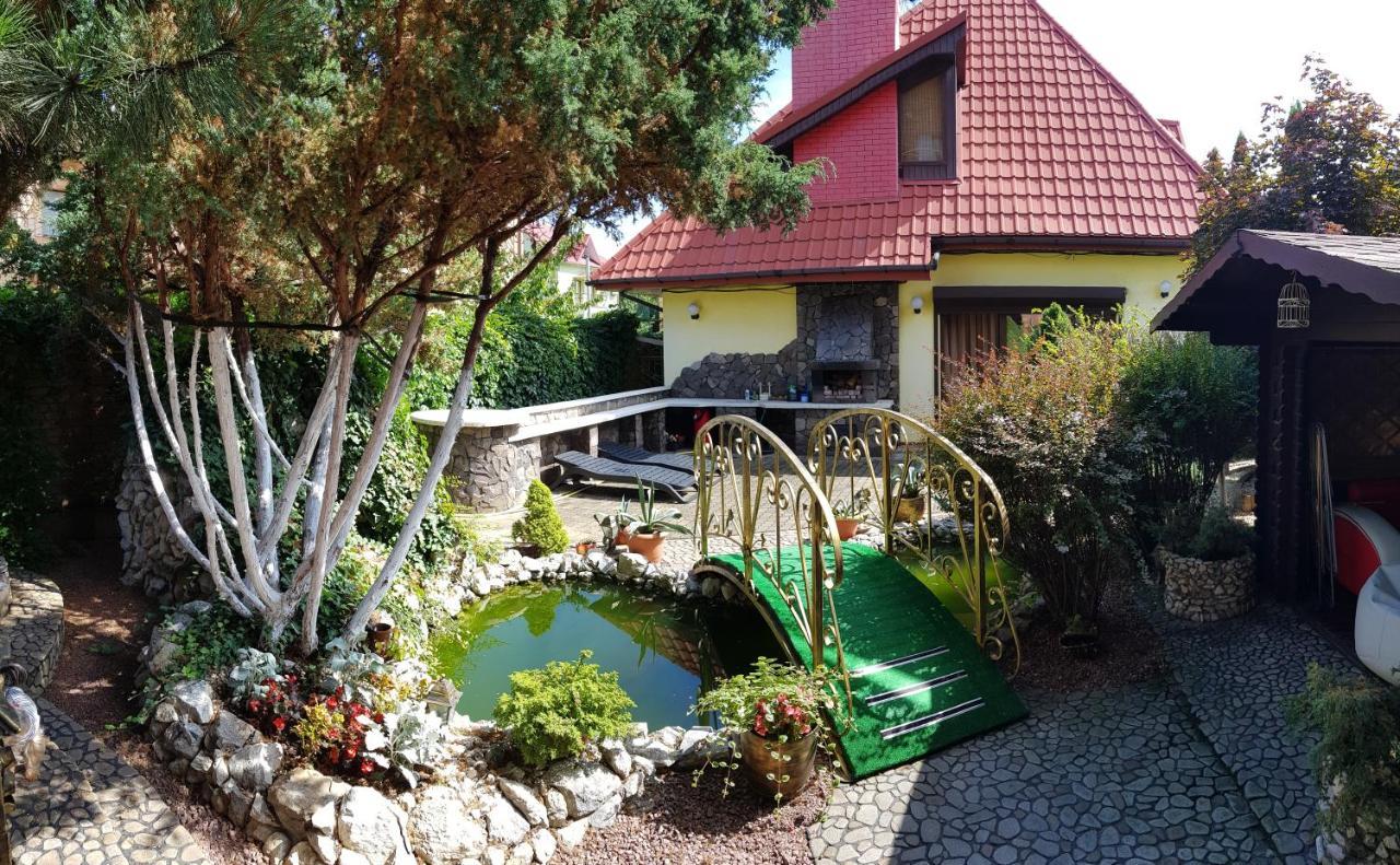 Luxury Villa With Pool And Sauna Tsjernivsi Buitenkant foto