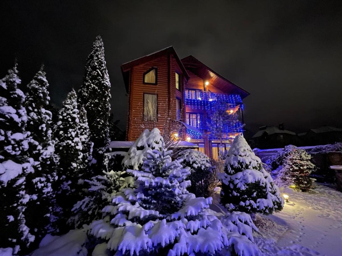 Luxury Villa With Pool And Sauna Tsjernivsi Buitenkant foto